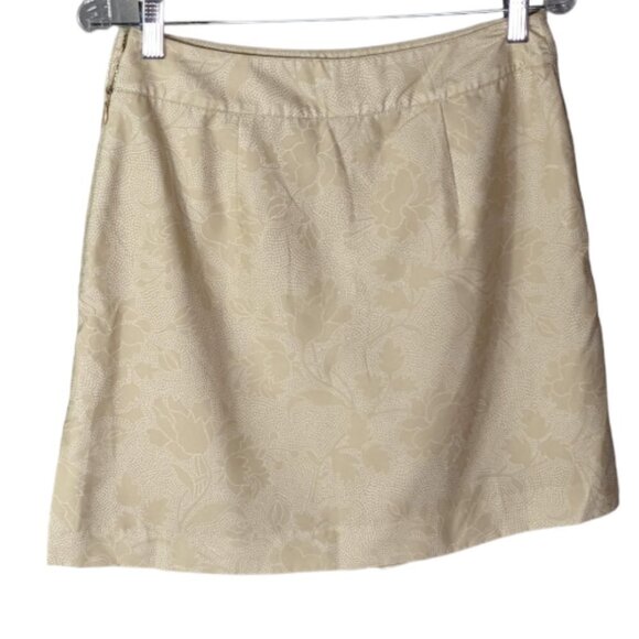 IZOD Floral and Dot Pattern Dressy Polyester Skort Beige and White Size 8 - Picture 7 of 10
